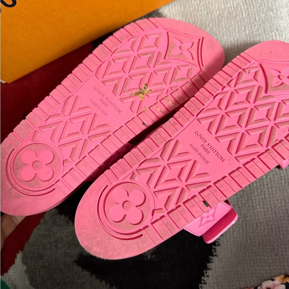 Louis Vuitton Pink Sandals - Picture 5 of 8